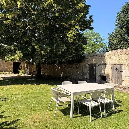 Maison Aux Portes De Poitiers Et Du Futuroscope - Le Tilleul *